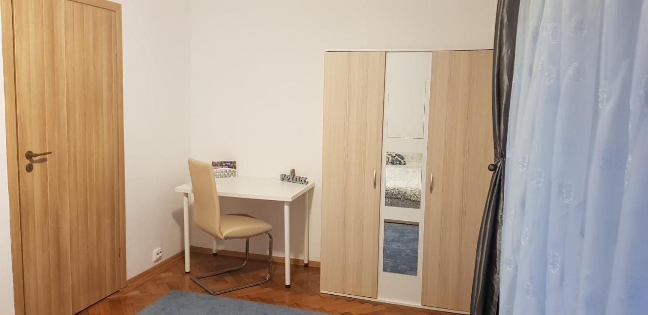 Petuniei Apartment